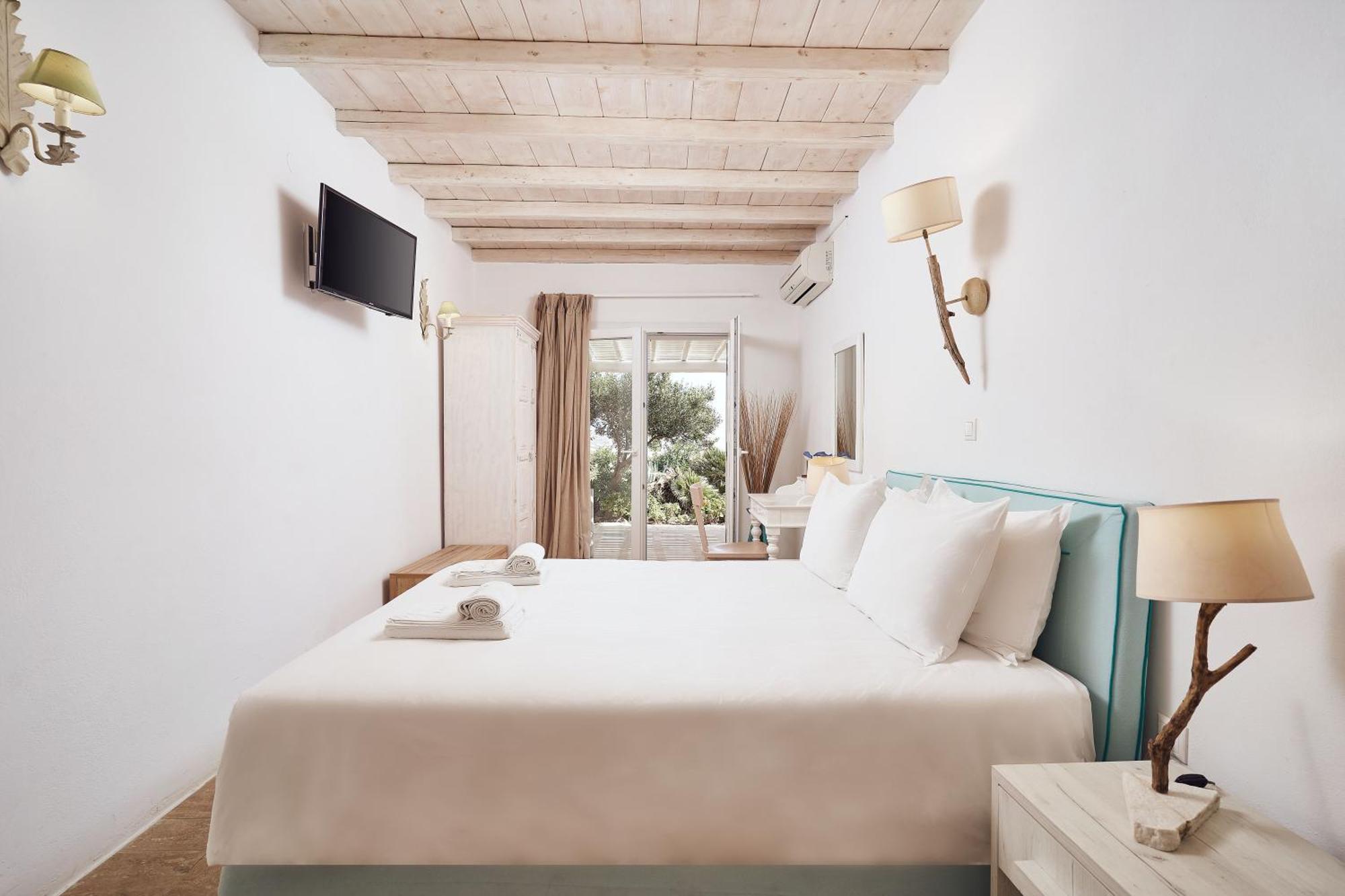 Villa Petrolefko By Ethos Hospitality Ornos  Extérieur photo